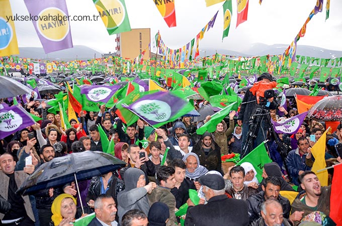 HDP'nin Yüksekova mitinginden fotoğraflar 7