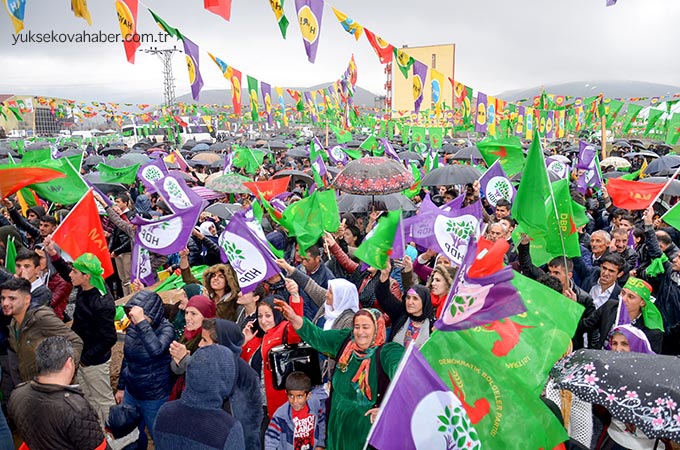 HDP'nin Yüksekova mitinginden fotoğraflar 8