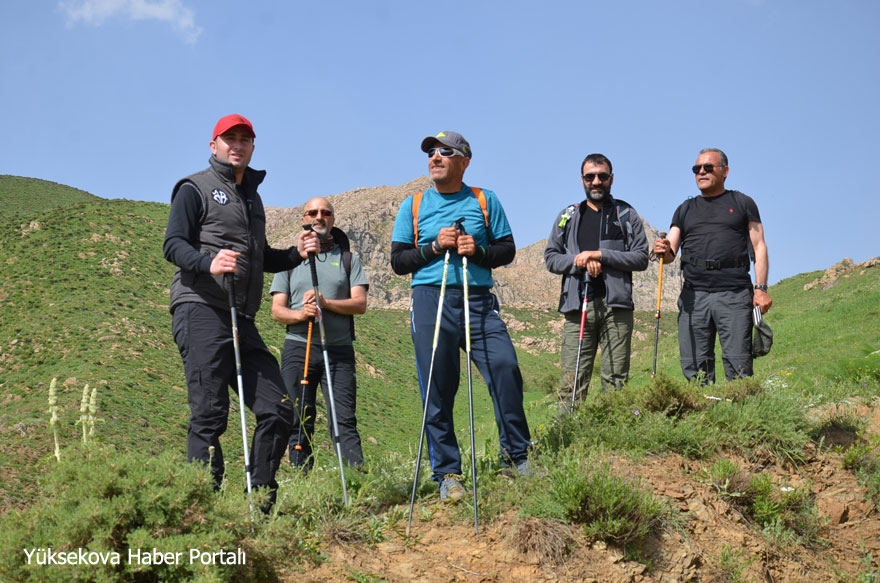 Yüksekova'nın Doğa yürüyüşçüleri grubu: Cilo Trekking 22