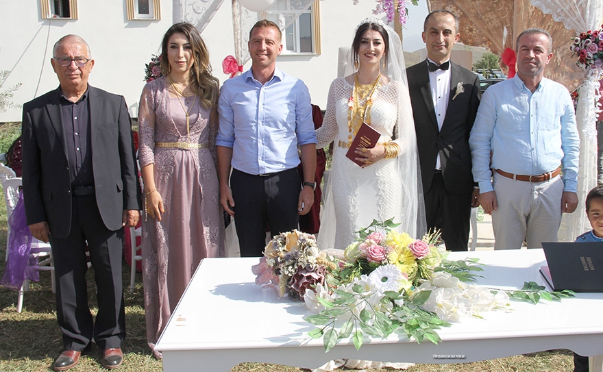 Ayhan ve Keği çiftinin düğününden fotoğraflar 14