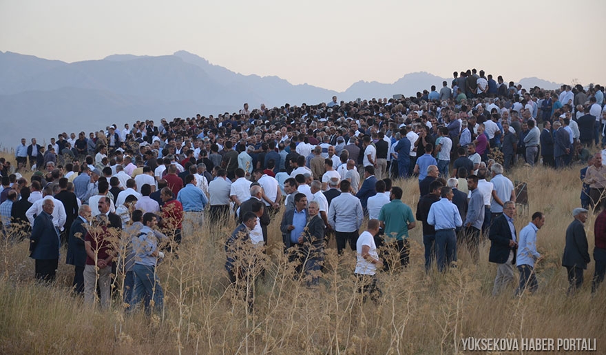 Sertip ve Ferhenk Dara'yı binler uğurladı 17