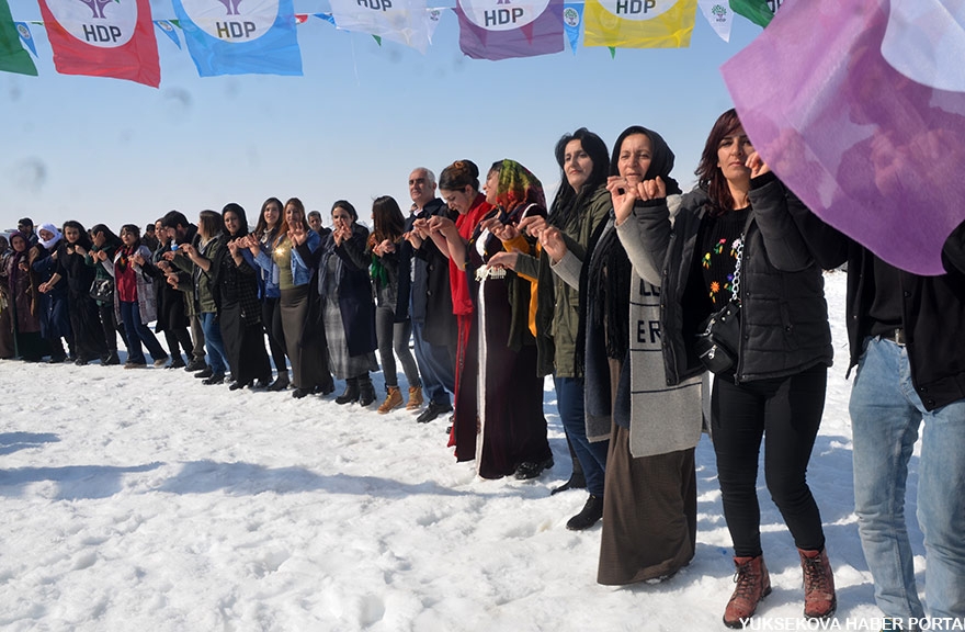 Yüksekova'da Newroz kutlaması 6