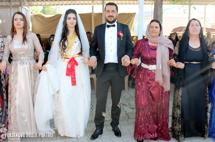 Düz ve Kutlar ailelerinin düğününden fotoğraflar 15