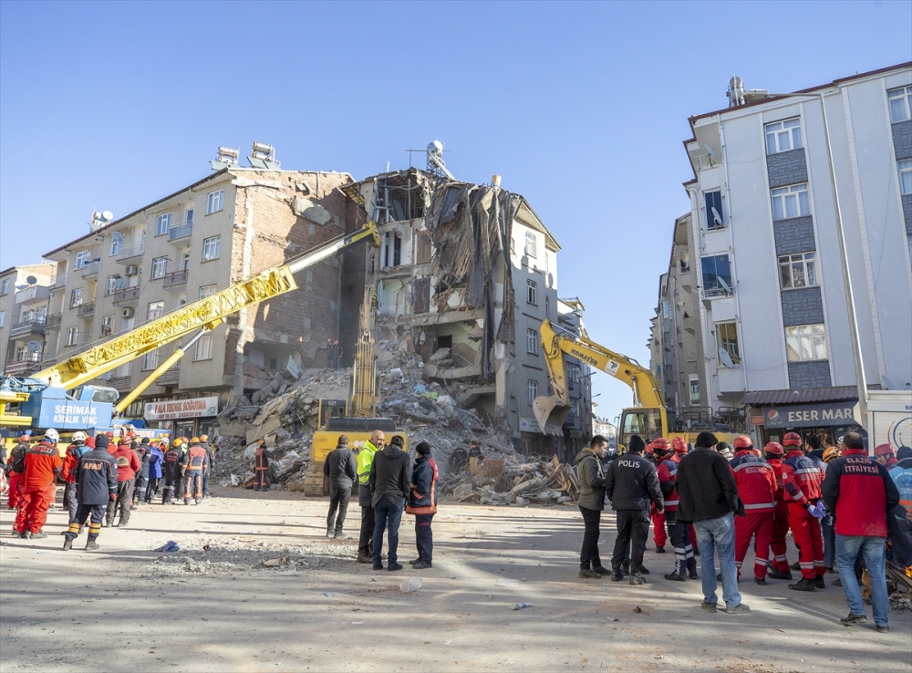 Deprem bölgesinden fotoğraflar 22