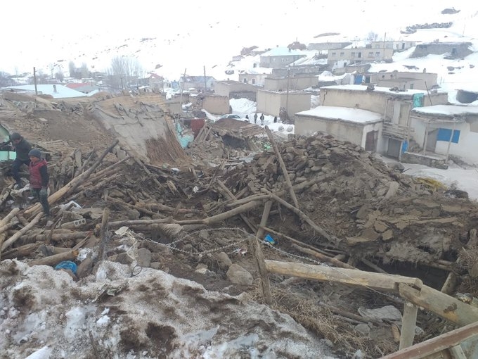 Başkale'de depremin yıktığı köylerden fotoğraflar 2
