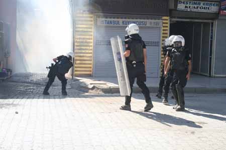 Gerginlik Hakkari il merkezine sıçradı 16