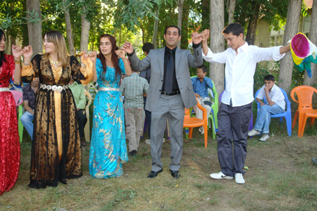 Yüksekova düğünleri - 19-07-2010 46