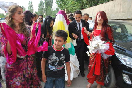 Yüksekova Düğünleri (25.07.2010) 161