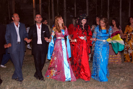 Yüksekova Düğünleri (25.07.2010) 169