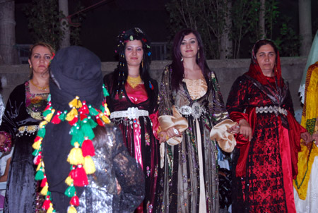 Yüksekova Düğünleri (25.07.2010) 171