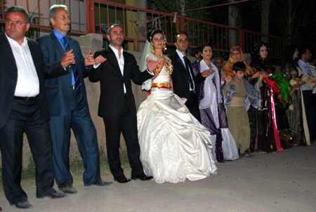 Yüksekova Düğünleri (25.07.2010) 178