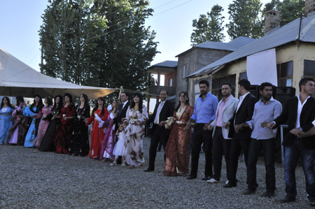 Yüksekova Düğünleri (01.08.2010) 134