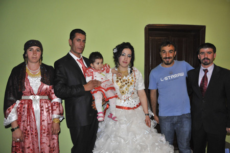 Yüksekova Düğünleri (01.08.2010) 84