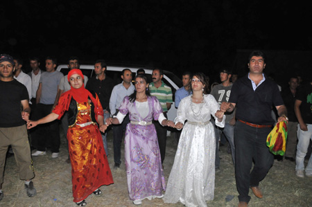 Yüksekova Düğünleri (01.08.2010) 85