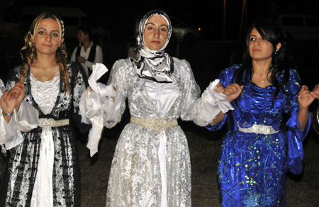 Yüksekova Düğünleri (08.08.2010) 160