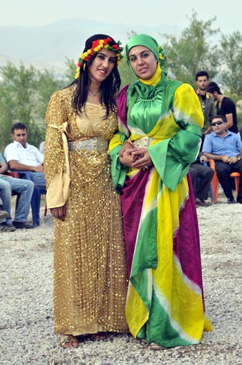 Yüksekova Düğünleri (08.08.2010) 191