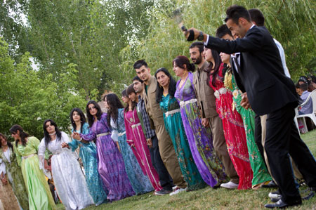 Yüksekova Düğünleri (08.08.2010) 46