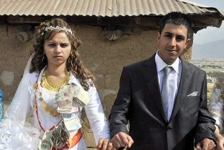 Yüksekova Düğünleri (08.08.2010) 6