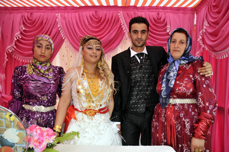 Yüksekova Düğünleri (08.08.2010) 68