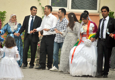 Yüksekova Düğünleri (08.08.2010) 77