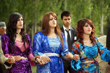 Yüksekova Düğünleri (08.08.2010) 81