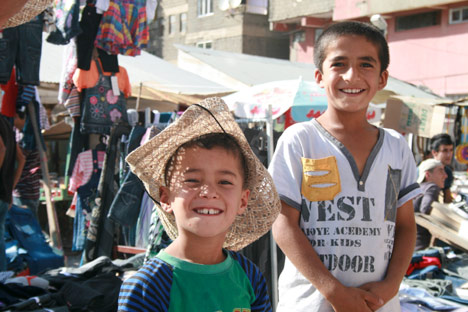 Hakkari'de 2010 Ramazan bayramı arifesinden fotoğraflar 13