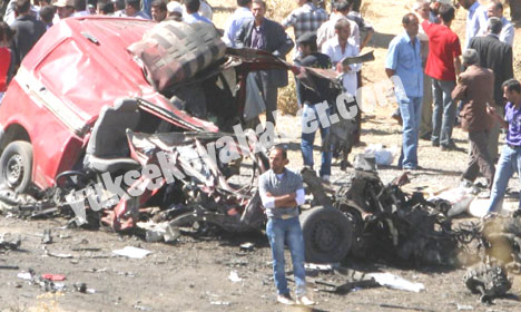 Hakkari'de patlama: 10 ÖLÜ 3