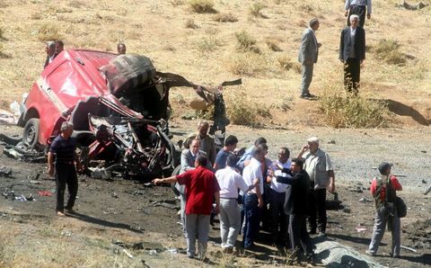 Hakkari'de patlama: 10 ÖLÜ 55