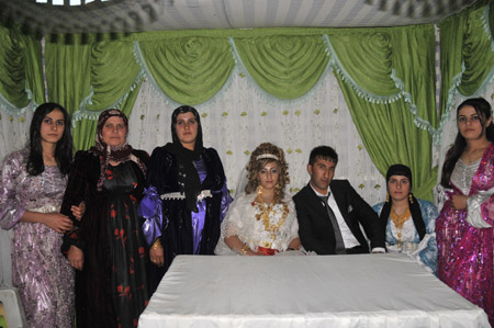 Yüksekova düğünleri 19.09.2010 135