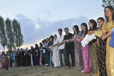 Yüksekova düğünleri 19.09.2010 18