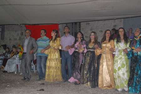 Yüksekova düğünleri 19.09.2010 25