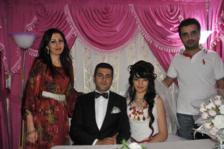 Yüksekova düğünleri 19.09.2010 28