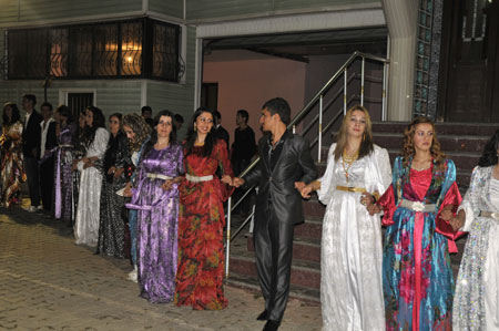 Yüksekova düğünleri 19.09.2010 33