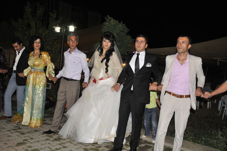 Yüksekova düğünleri 19.09.2010 40