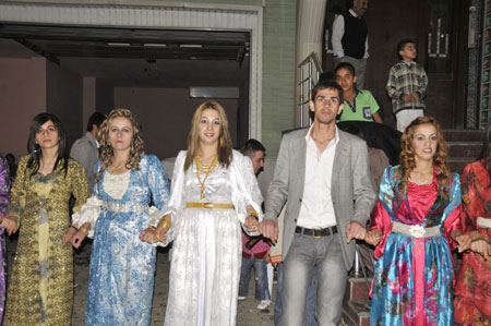 Yüksekova düğünleri 19.09.2010 43