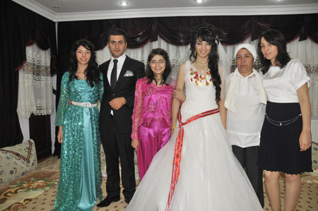 Yüksekova düğünleri 19.09.2010 56