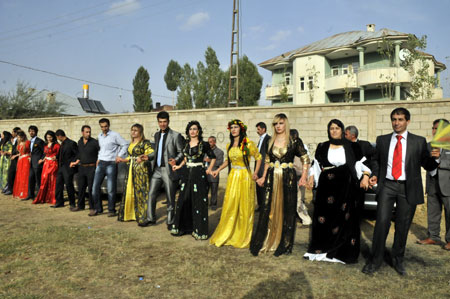 Yüksekova Düğünleri (26.09.2010) 120