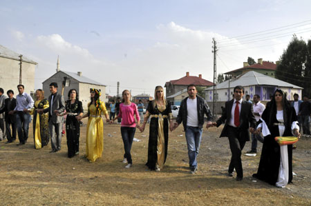 Yüksekova Düğünleri (26.09.2010) 134