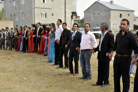 Yüksekova Düğünleri (26.09.2010) 138