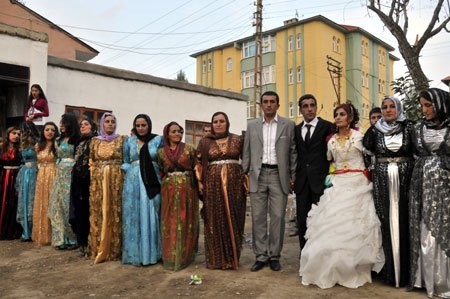 Yüksekova Düğünleri (26.09.2010) 187