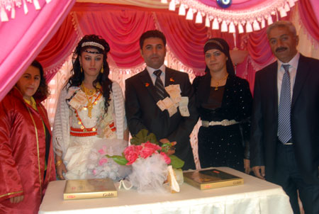 Yüksekova Düğünleri 10.10.2010 182