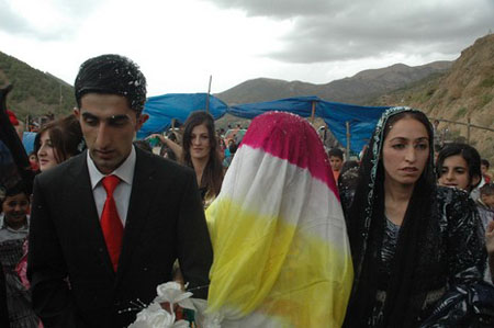 Şemdinli Düğünleri  16-17.EKİM.2010 54