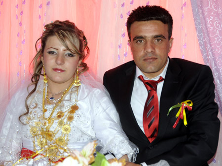 Yüksekova Düğünleri - Foto Galeri - 24.10.2010 16