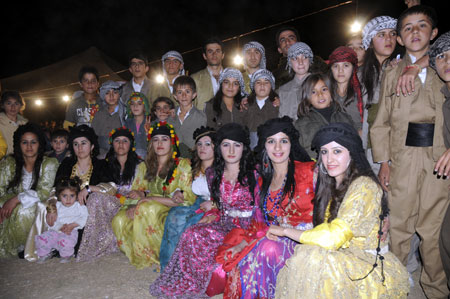 Yüksekova Düğünleri - Foto Galeri - 24.10.2010 85
