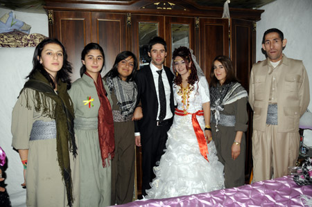 Yüksekova Düğünleri - Foto Galeri - 31.10.2010 161