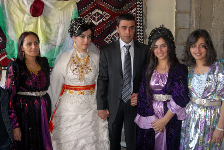 Yüksekova Düğünleri - Foto Galeri - 31.10.2010 21