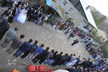 Şemdinli Düğünleri 31.10.2010 50