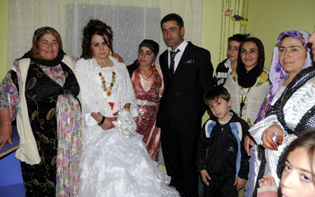 Yüksekova Düğünleri 07.11.2010 167