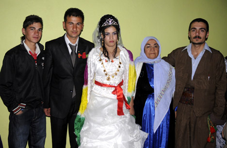 Yüksekova Düğünleri 07.11.2010 196