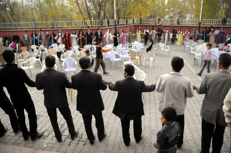 Yüksekova Düğünleri 07.11.2010 224